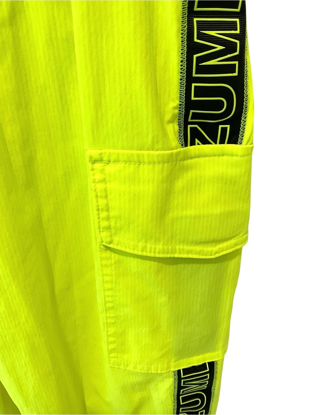Zumba Neon Yellow Cargo Jogger Pants XS Logo Tape Dance Fitness NWOT - Picture 3 of 7